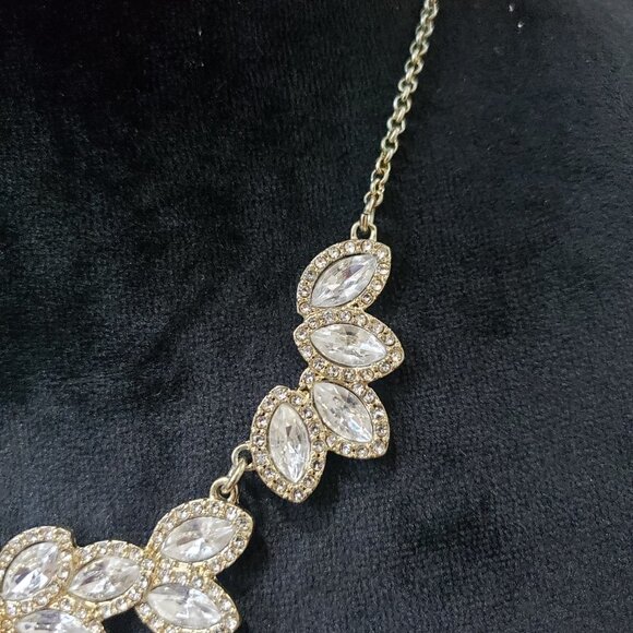 C Women's Gold Tone Clear Teardrop Rhinestones Princess Necklace - Picture 3 of 6